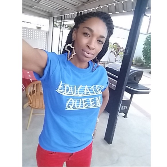 MEET YOUR POSHER... - Picture 11 of 11